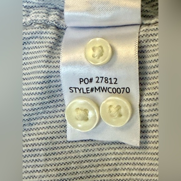 EUC Faherty Brand Button-Up Shirt Men’s Large | Heather Blue Coastal Oxford - Picture 10 of 12